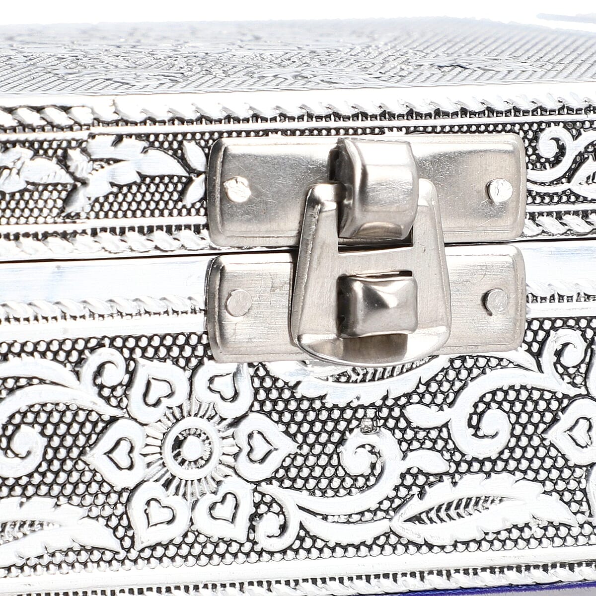 Handcrafted Dreamcatcher Embossed Aluminum Oxidized Jewelry Box image number 6