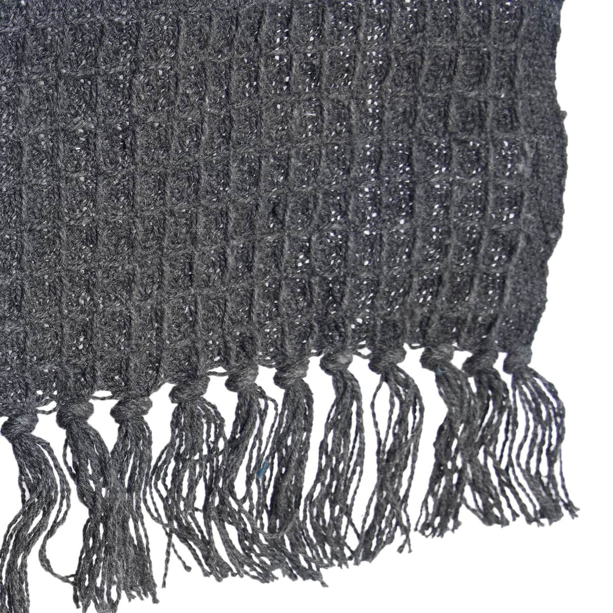 Charcoal Honeycomb Pattern Throw with Tassels (Cotton) image number 5