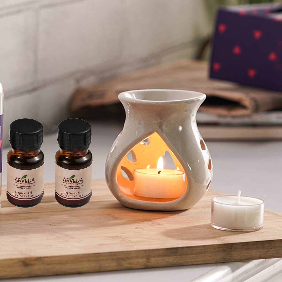 Arveda Lemongrass Fragrance Set (Ceramic Aroma Oil Burner, 2x Fragrance Oils, 2 Tea Light Candles, & Fragrance Sachet) image number 1