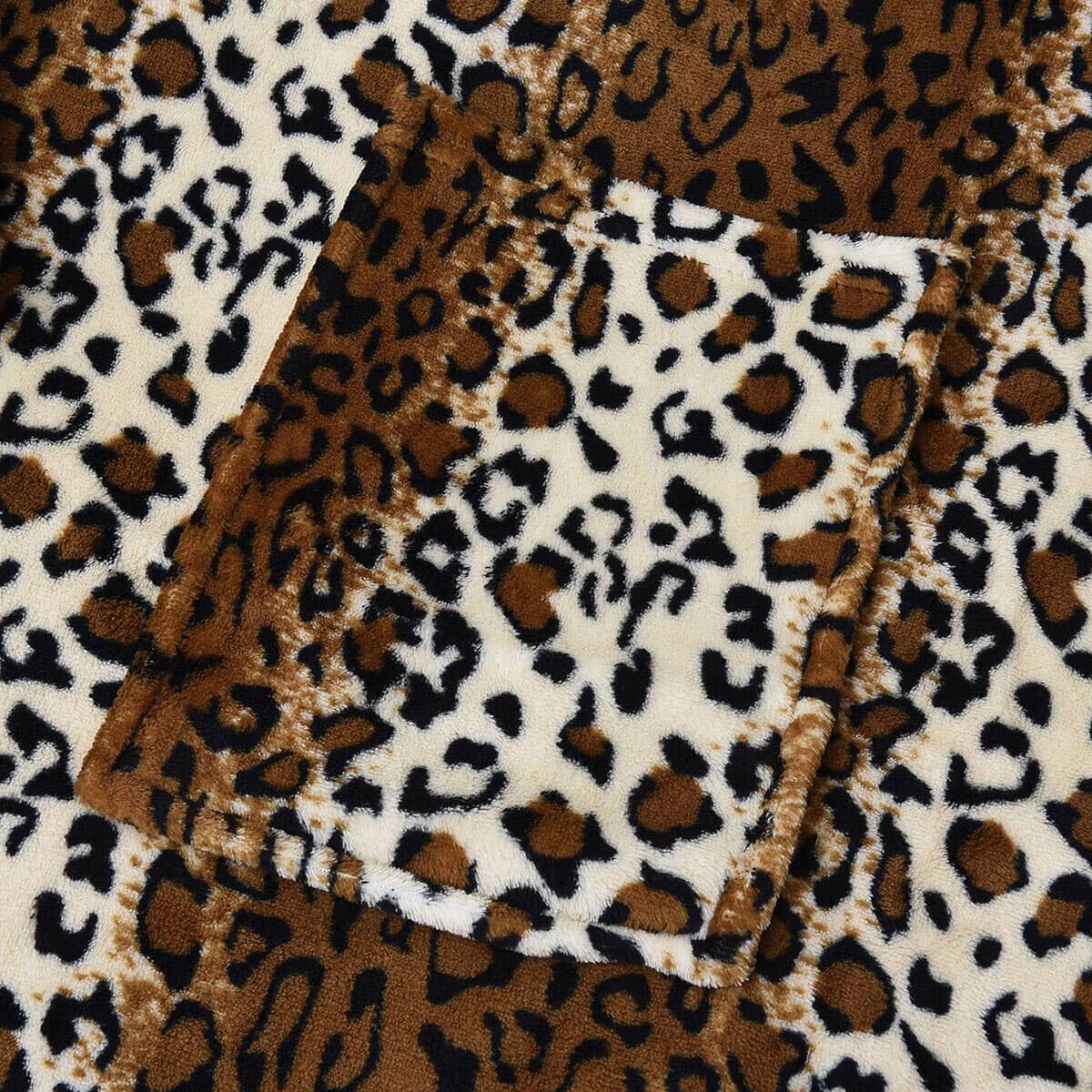 Homesmart Leopard Warm & Cozy Coral Fleece Wearable Sleeve Blanket with Front Pocket image number 3