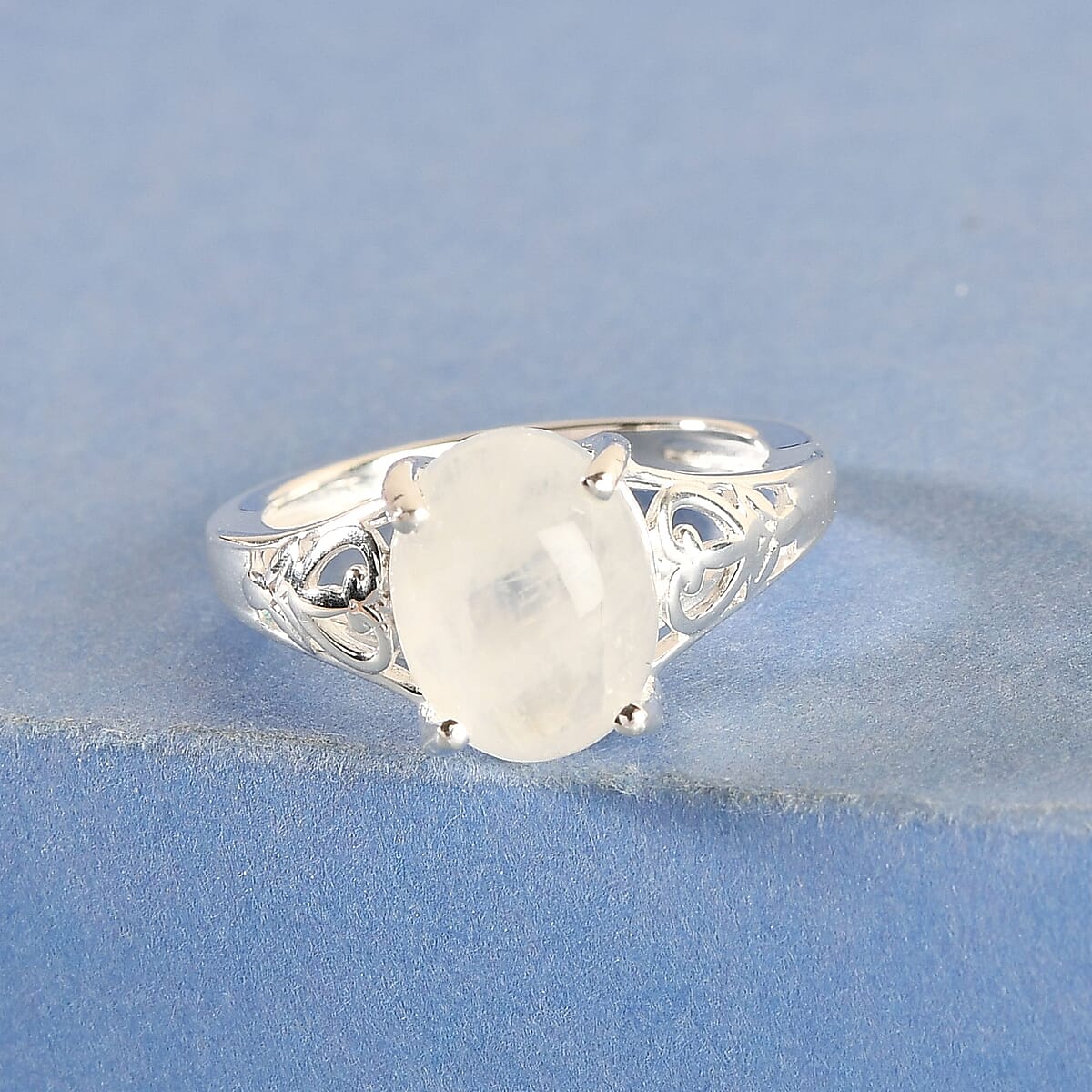 Kuisa Rainbow Moonstone Solitaire Ring in Sterling Silver (Size 8.0) 3.35 ctw image number 2