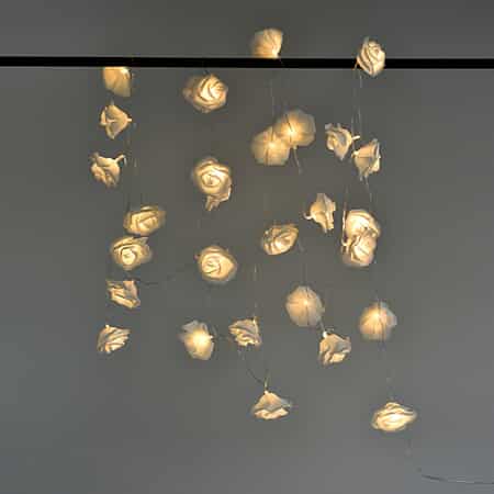 30 Warm LED Rose String Lights (3xAA Not included) image number 2