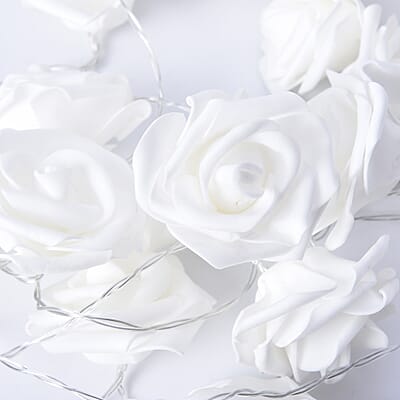 30 Warm LED Rose String Lights (3xAA Not included)