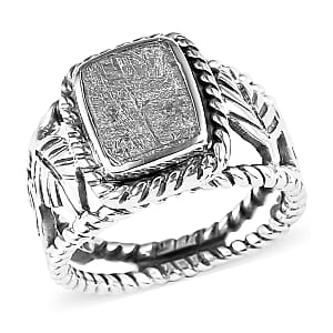 Artisan Crafted Marvelous Meteorite Ring in Sterling Silver (Size 7.0)