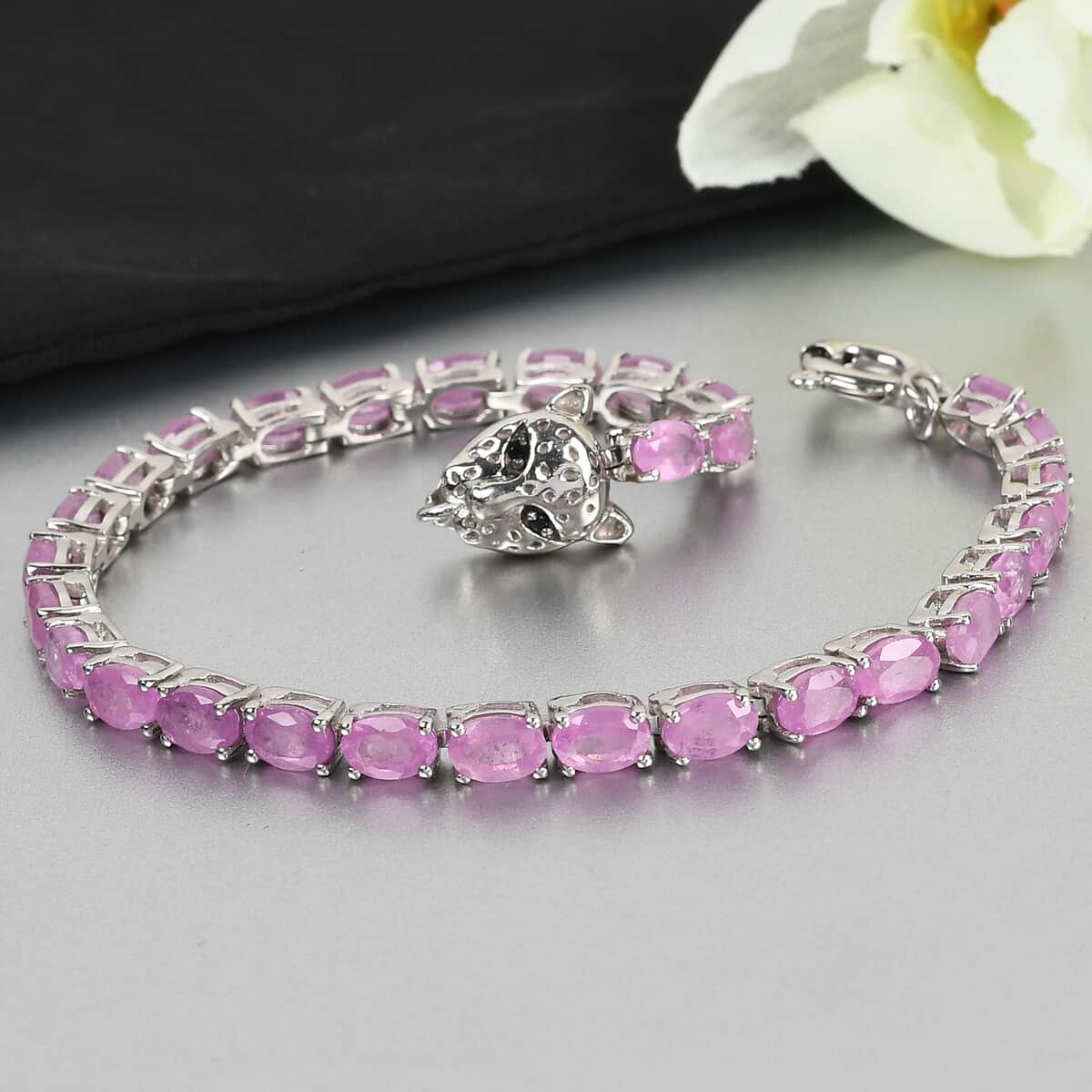 Ilakaka Hot Pink Sapphire (FF) and Thai Black Spinel Leopard Clasp Tennis Bracelet in Platinum Over Sterling Silver (6.50 In) 9.55 Grams 14.35 ctw image number 1