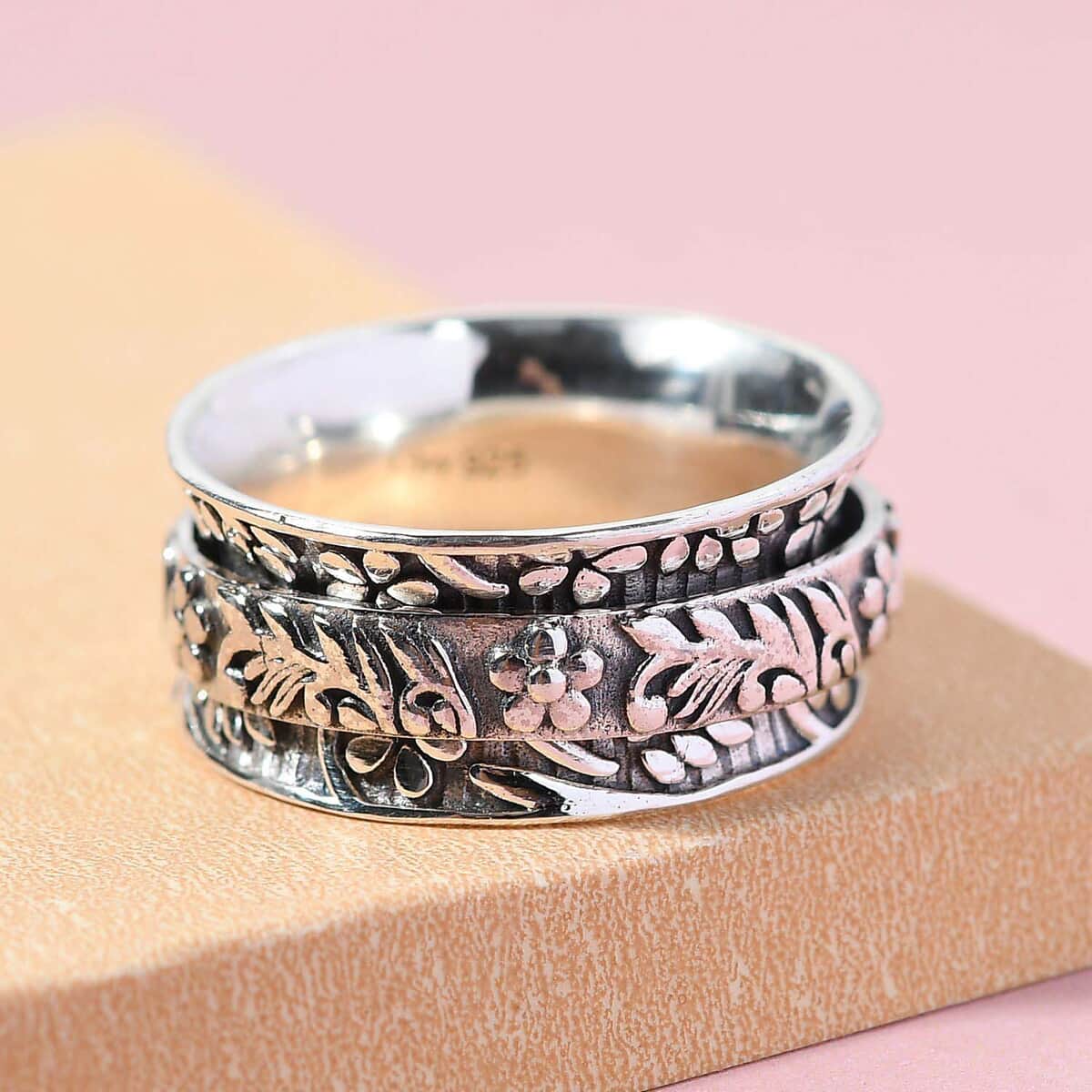 Spinner Ring in Sterling Silver, Promise Rings (Size 5.0) 4.90 Grams image number 1