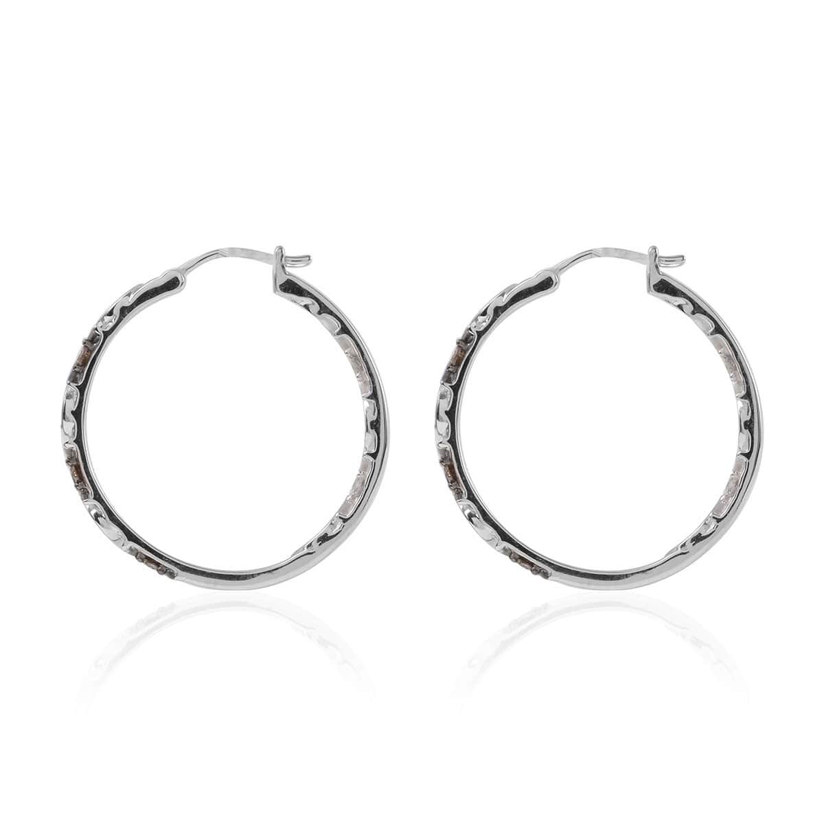 10K White Gold Natural Champagne and White Diamond Inside Out Hoop Earrings 2.50 Grams 0.25 ctw image number 2