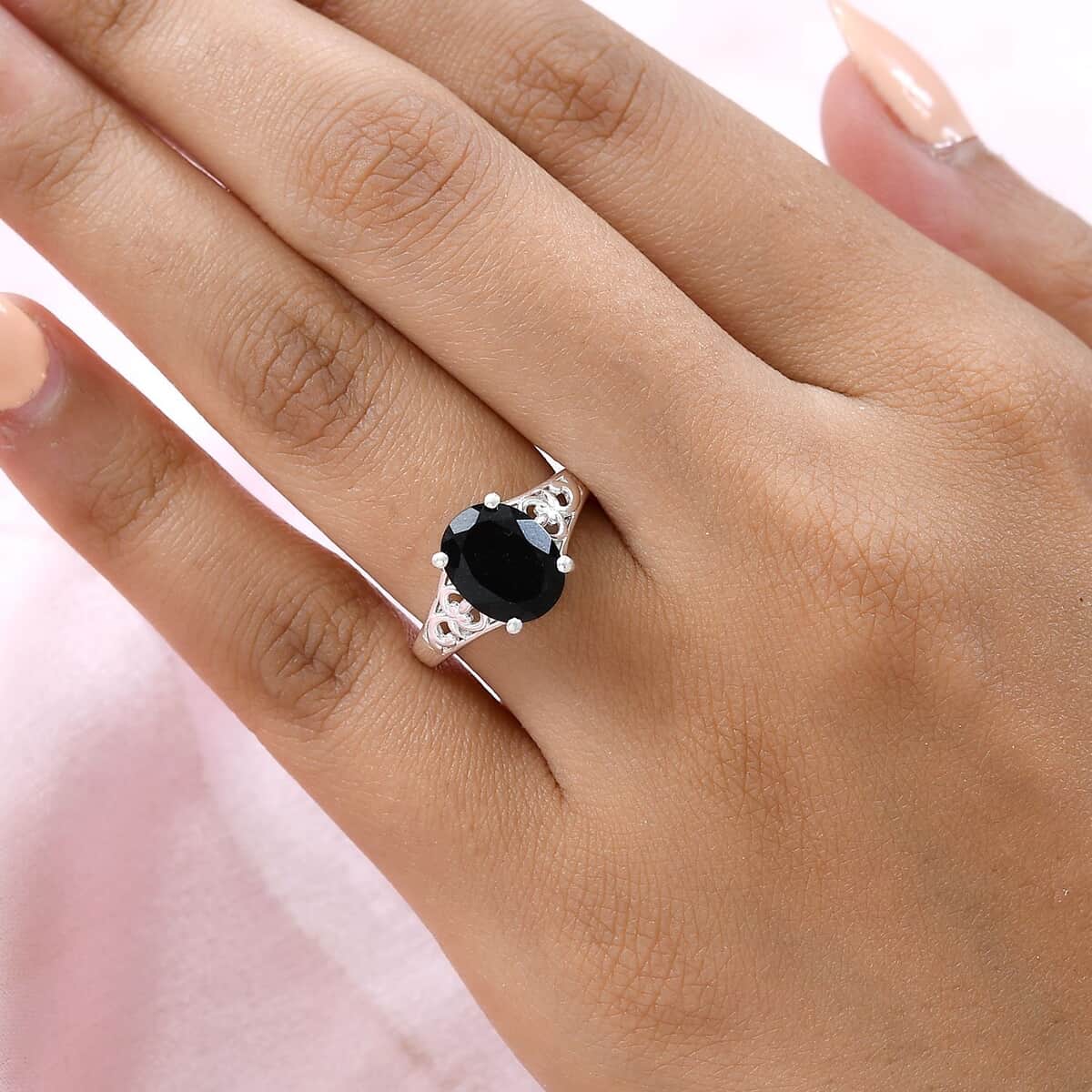 Australian Black Tourmaline Solitaire Ring in Sterling Silver (Size 7.0) 2.90 ctw image number 1