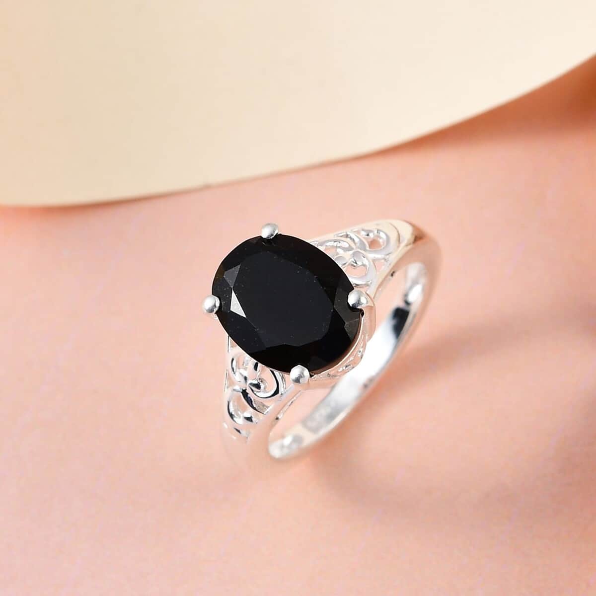 Australian Black Tourmaline Solitaire Ring in Sterling Silver (Size 8.0) 2.90 ctw image number 4