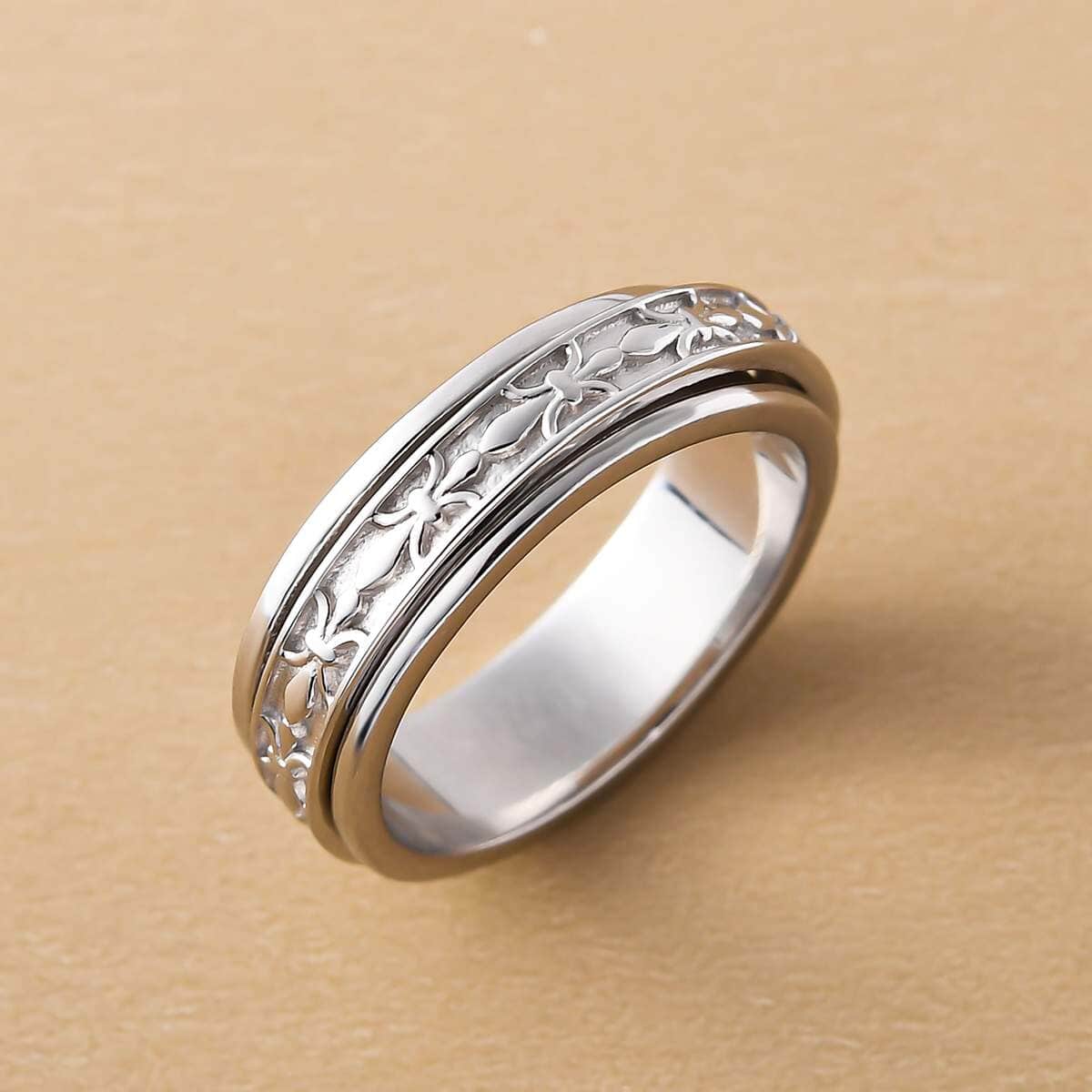 Spinner Band Ring, Promise Rings in Sterling Silver (Size 7.0) 4.65 Grams image number 1