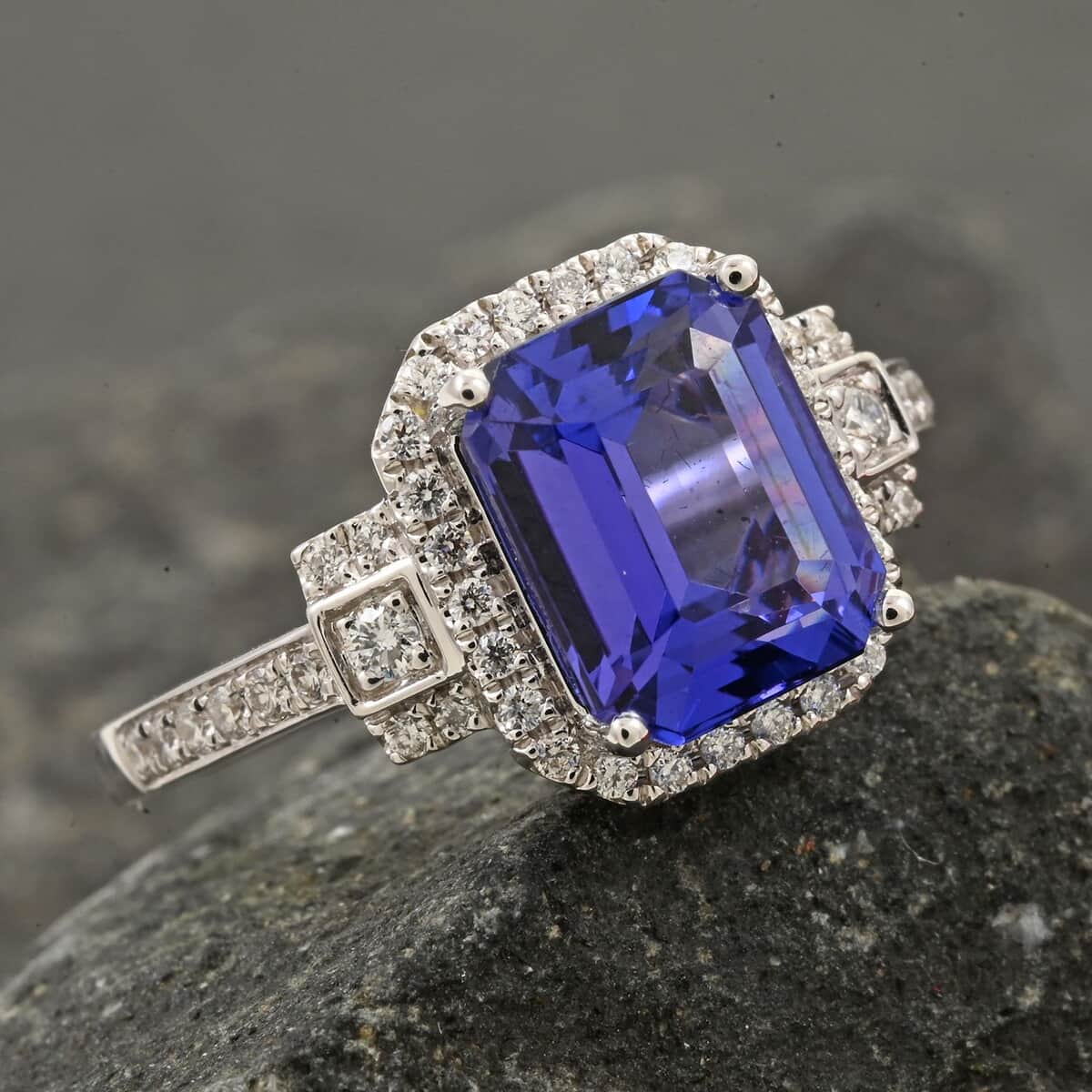 One Of A Kind Certified & Appraised Iliana 18K White Gold AAAA Tanzanite and SI Diamond Ring (Size 6.75) 4.87 Grams 3.00 ctw image number 1