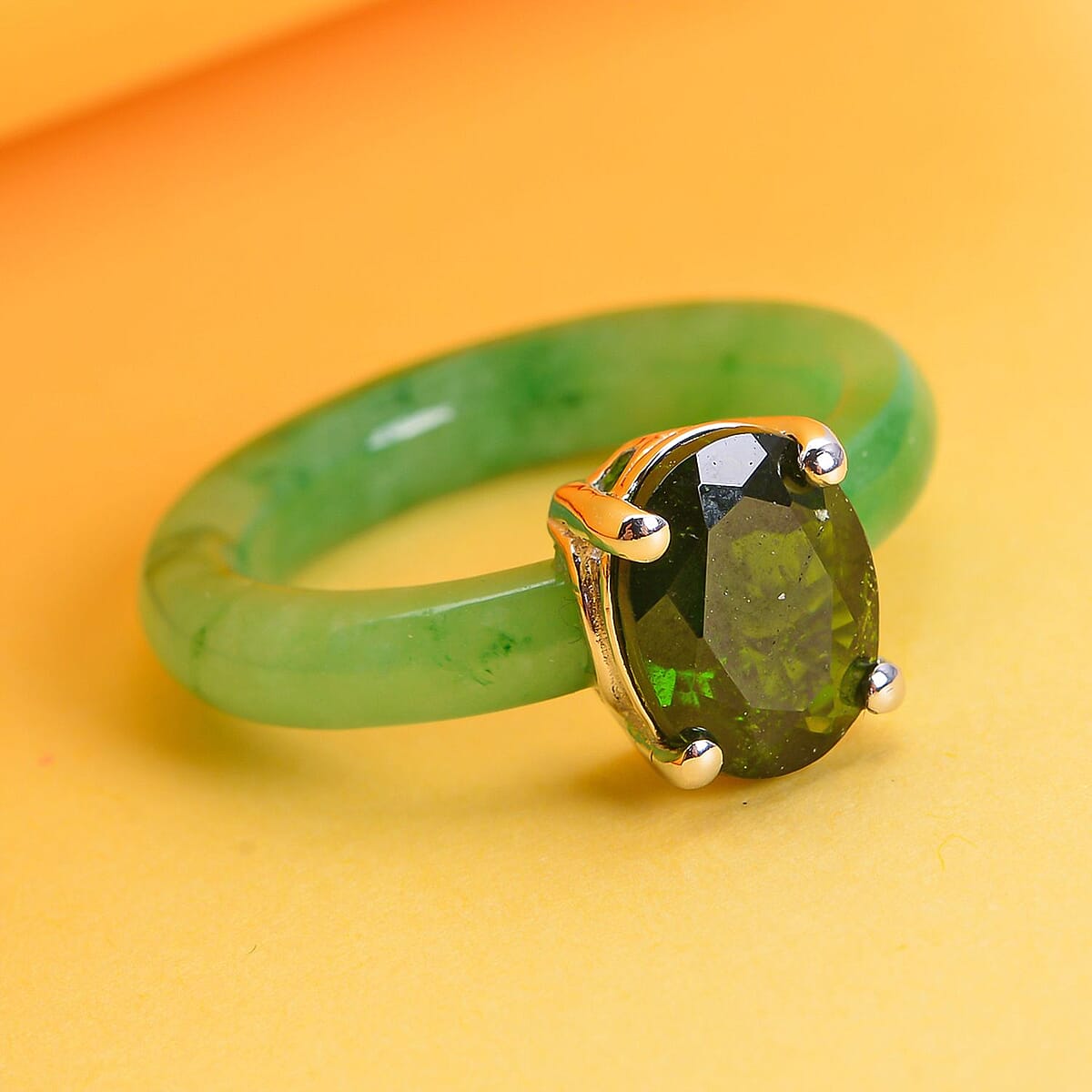Natural Chrome Diopside and Green Jade Band Solitaire Ring in Rhodium Over Sterling Silver (Size 6.0) 11.00 ctw image number 1