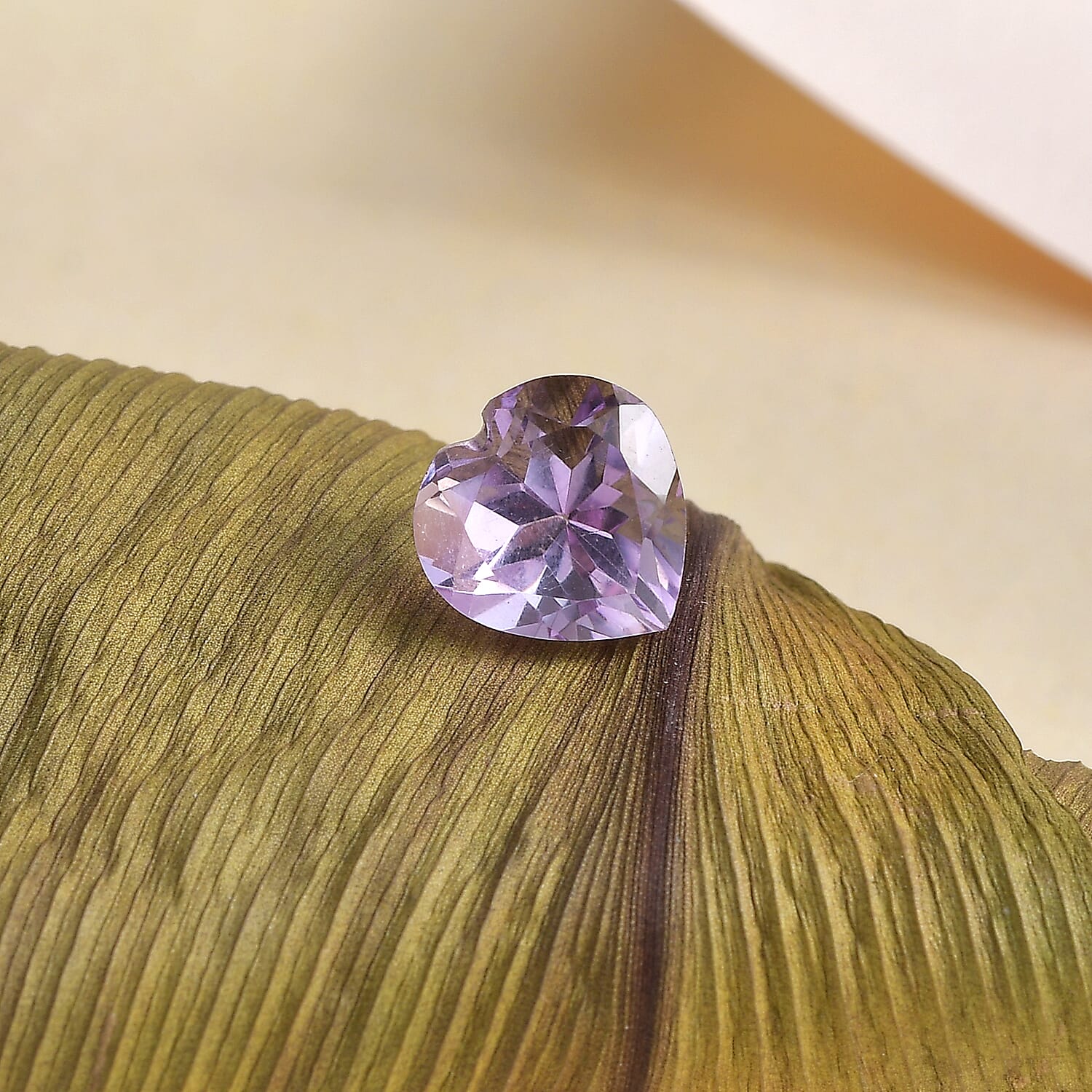 Rose De France Amethyst (Hrt 8mm) 1.40 ctw Loose Gemstone