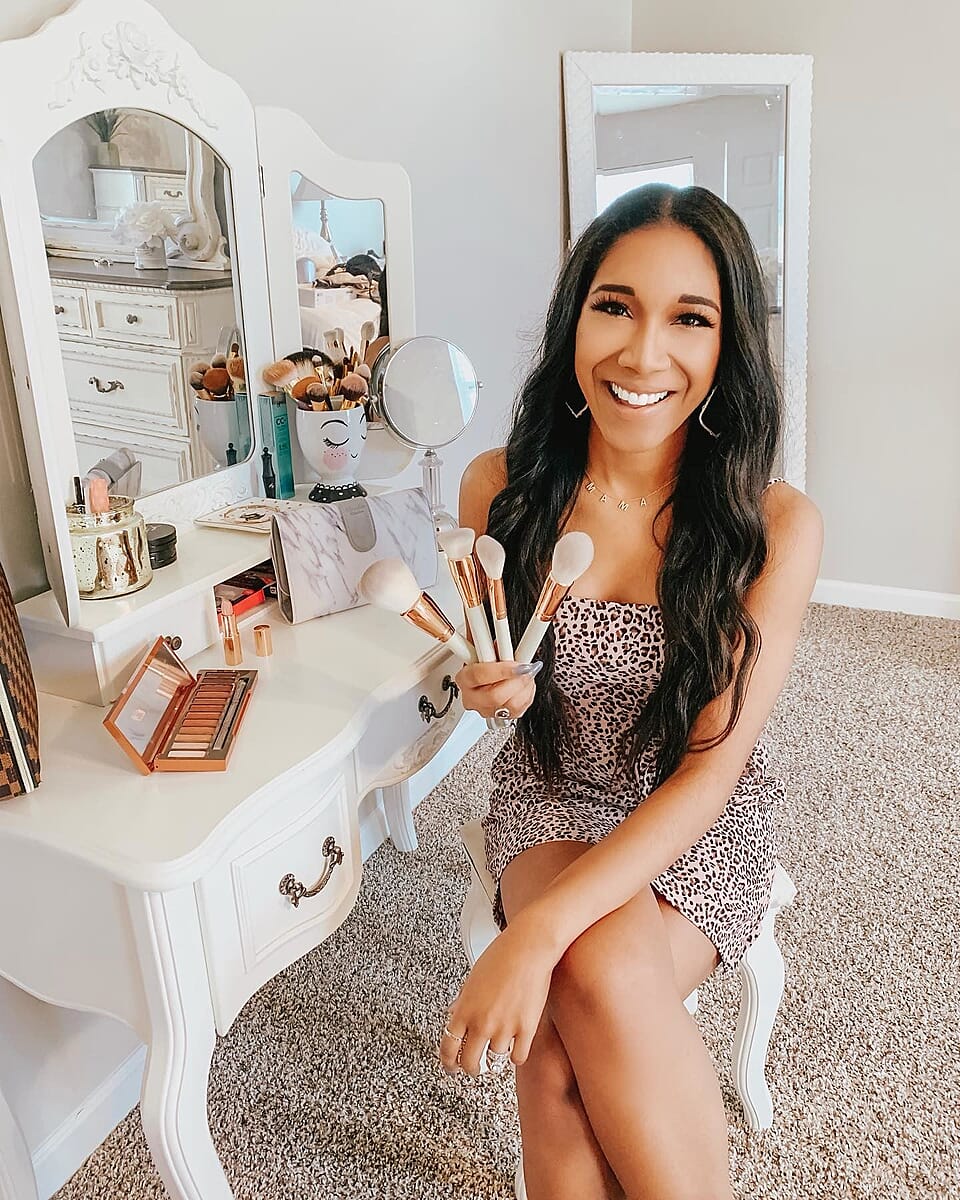 Marble Collection By Soul Beauty 13 Pcs Brush Roll and Brush Set image number 1