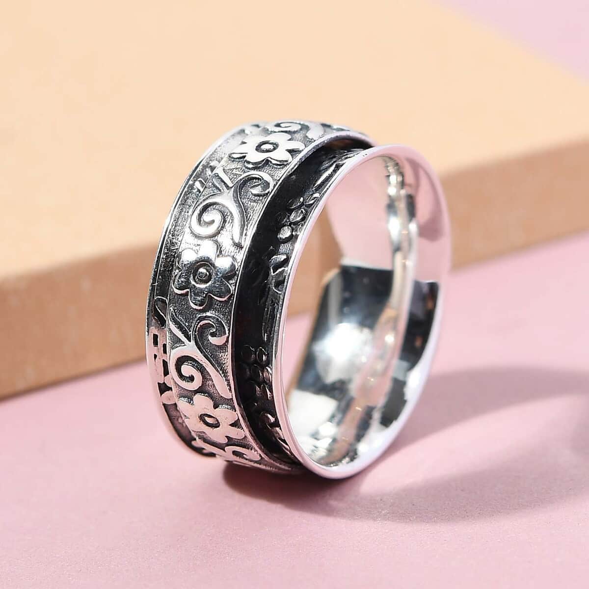 Sterling Silver Floral Spinner Ring, Promise Rings (Size 9.0) 6.50 Grams image number 1