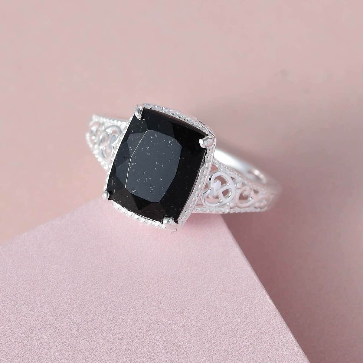 Australian Black Tourmaline 3.50 ctw Solitaire Ring in Sterling Silver (Size 11.0) image number 3