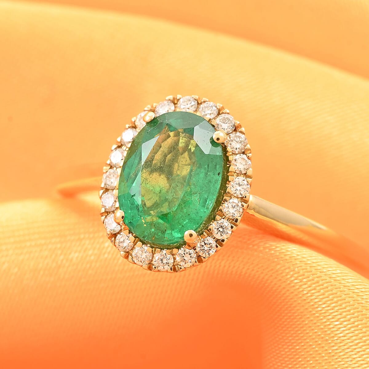 One Of A Kind Certified & Appraised Iliana AAA Kagem Zambian Emerald and G-H SI Diamond 1.40 ctw Halo Ring in 18K Yellow Gold (Size 9.0) image number 1