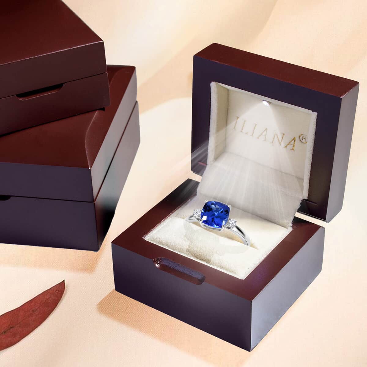 Iliana 18K White Gold AAA Tanzanite and G-H SI Diamond Ring (Size 7.0) 2.30 ctw image number 6