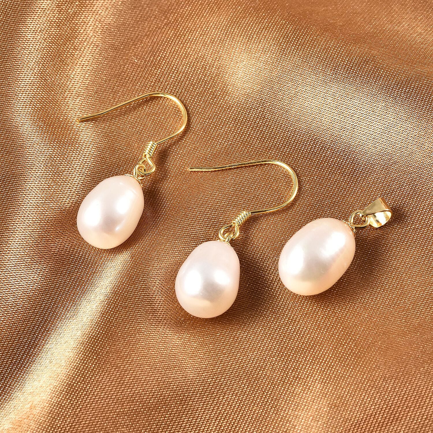 Freshwater White Pearl - Product card gallery slide 2 (9431088529663)