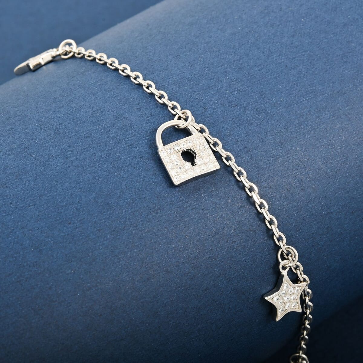Elanza Simulated Diamond (0.74 Ct) Sterling Silver Bracelet (Size 7 Adjustable) 0.74 ctw image number 1