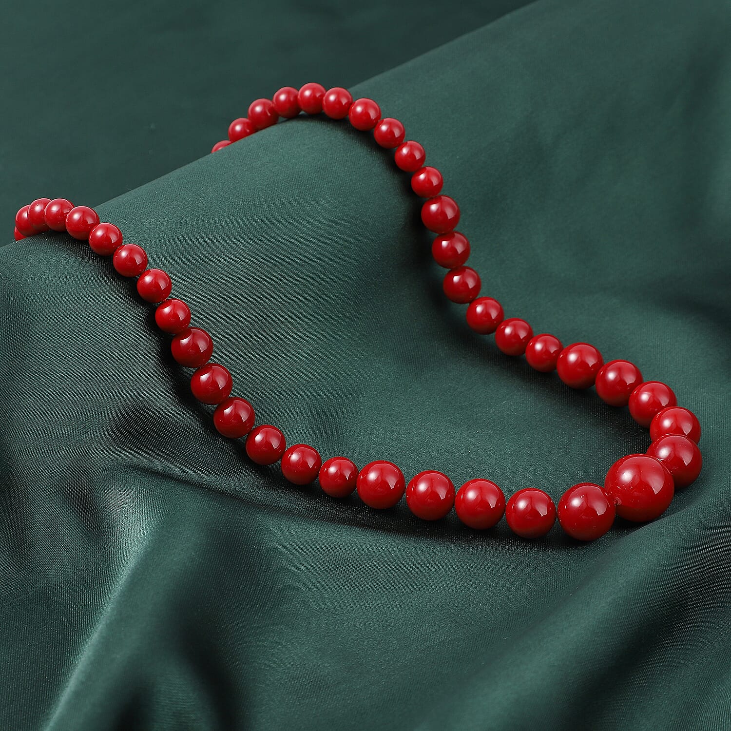 Red Shell Pearl - Product card gallery slide 4 (9431108649215)