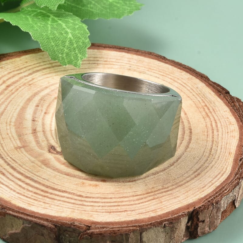 40 ctw Green Aventurine Ring in Stainless Steel (Size 6)