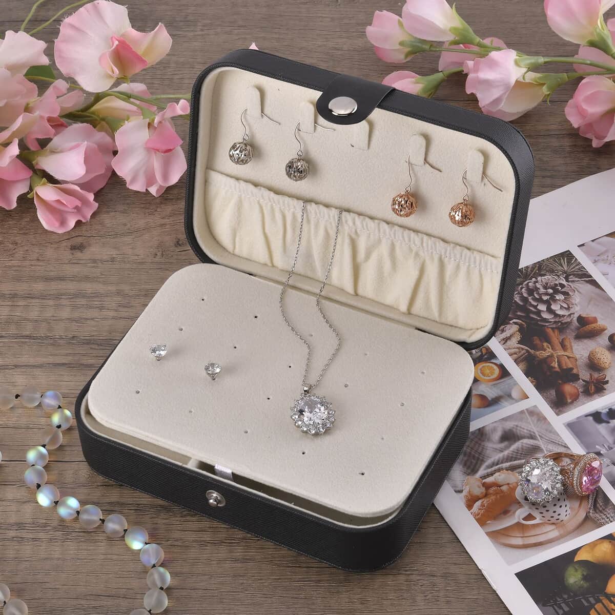 Black Portable Faux Leather Jewelry Organizer Mini Travel Jewelry Box Multifunction Storage Box for Girls & Women image number 1