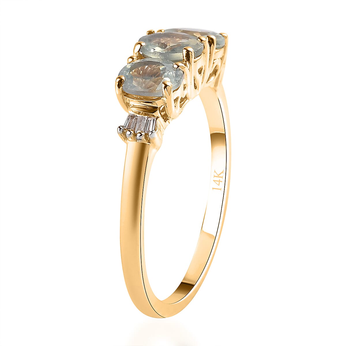 Luxoro AAA Narsipatnam Alexandrite and G-H I3 Diamond 1.30 ctw Accent Ring in 14K Yellow Gold (Size 6.0)