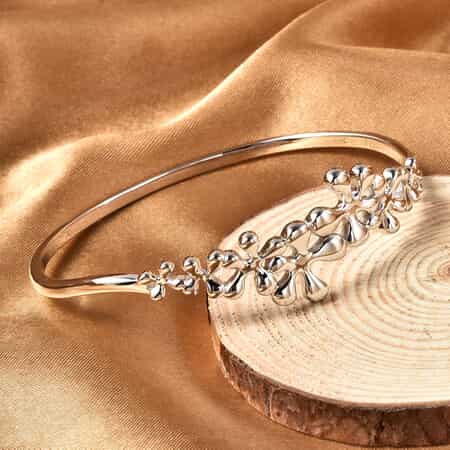 LucyQ Splash Collection Rhodium Over Sterling Silver Bangle Bracelet (7 in) 15 Grams image number 1