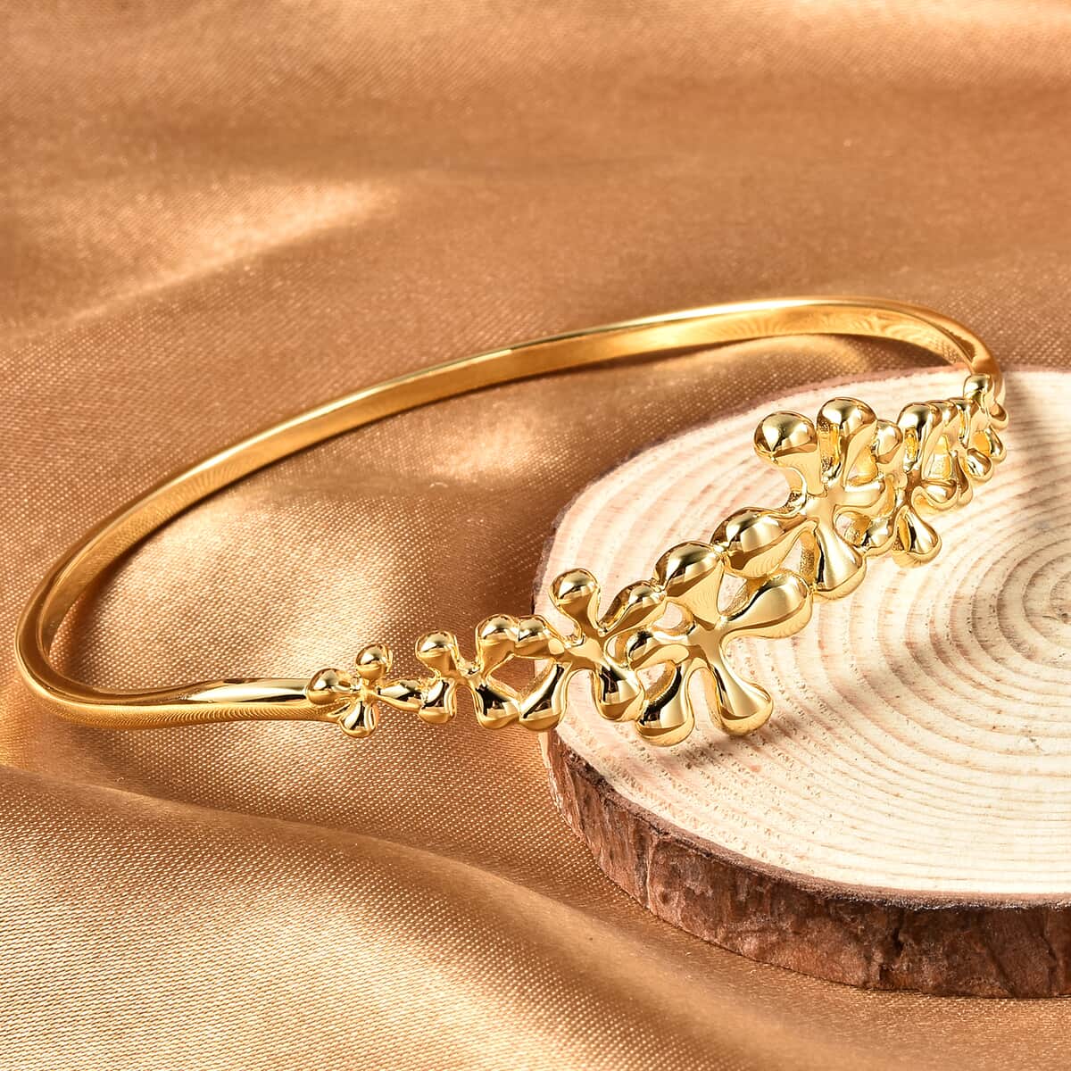 LucyQ Splash Collection 14K Yellow Gold Over Sterling Silver Bangle Bracelet (7 in) 16.90 Grams image number 1