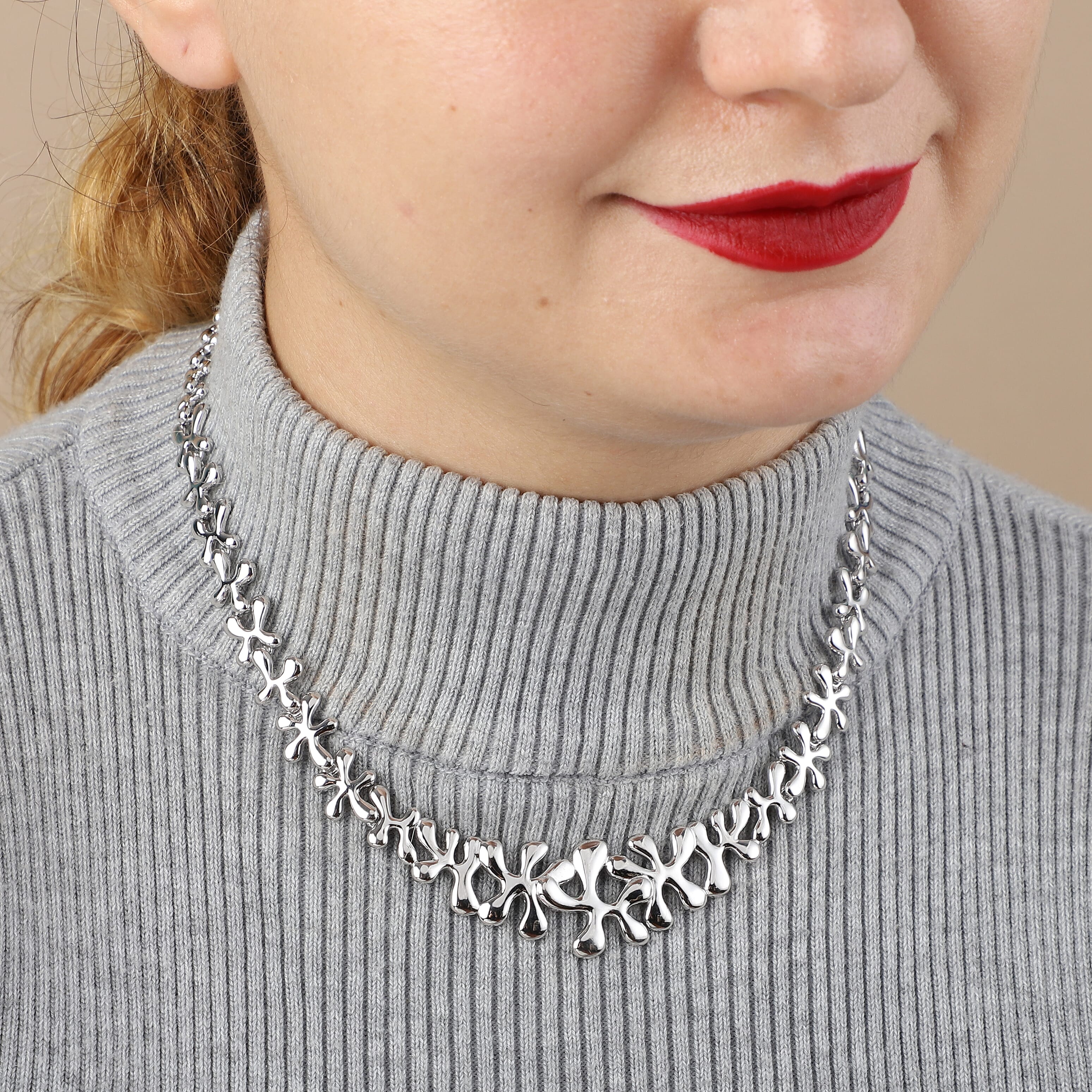 Silver - Product card gallery slide 3 (9431267967231)