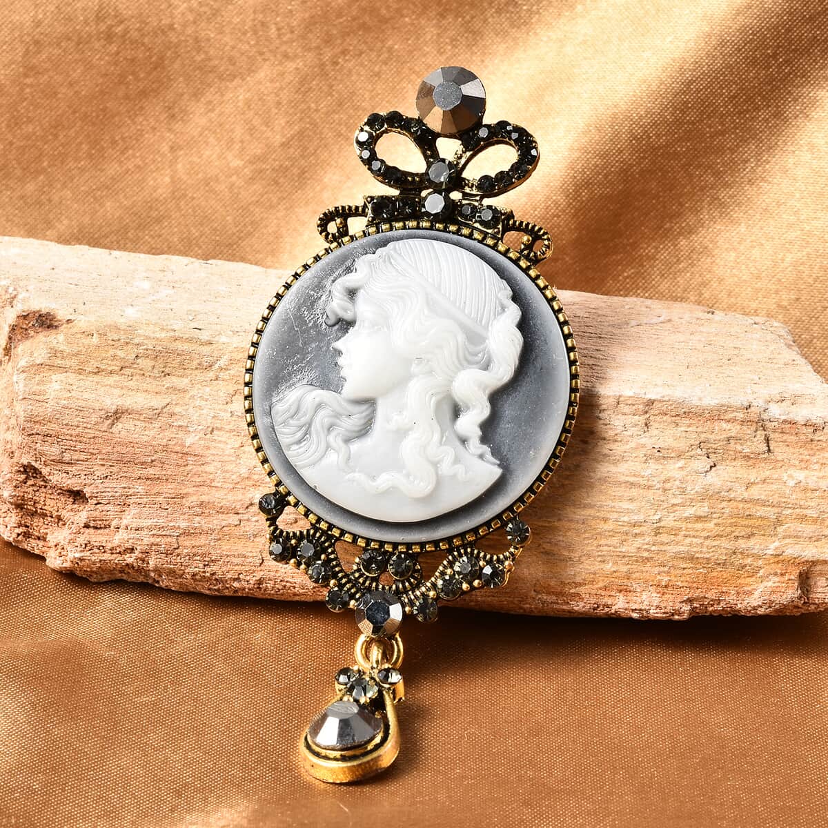 Gray Austrian Crystal Cameo Brooch in Goldtone image number 1