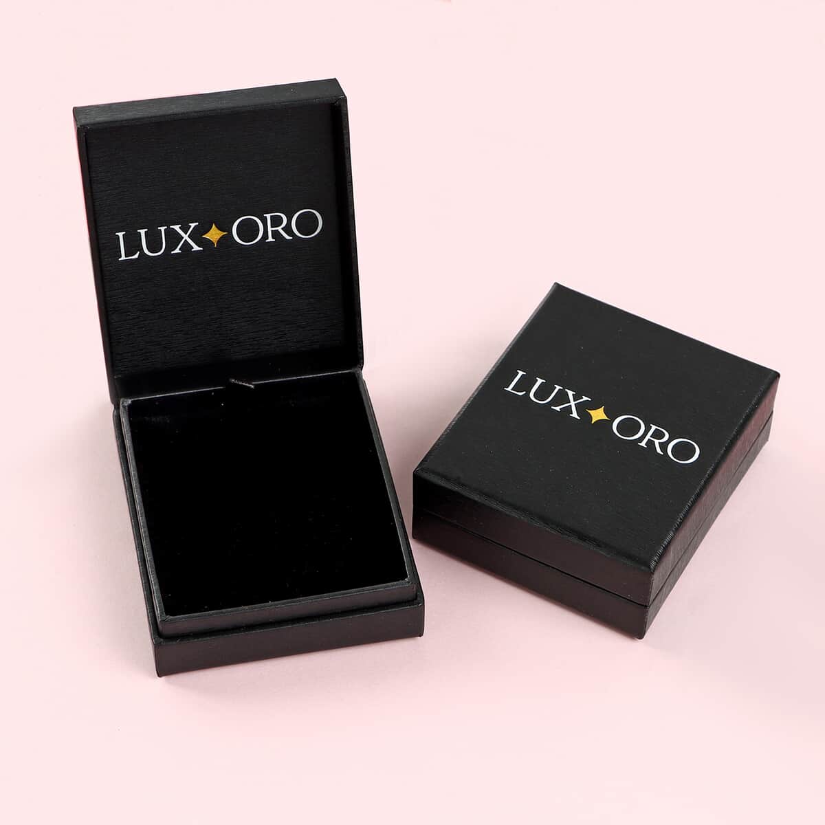 Luxoro Diamond Pendant in 10K Yellow Gold, Diamond Cluster Pendant, Wedding Gifts 0.15 ctw image number 6