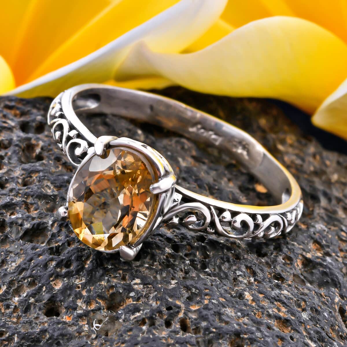 Brazilian Citrine Ring in Sterling Silver (Size 10.0) 1.65 ctw image number 1
