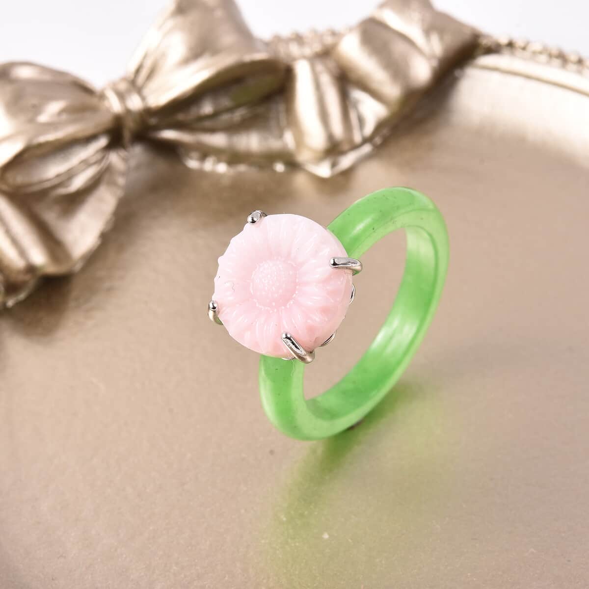 Jardin Collection Pink Mother of Pearl and Green Jade Floral Ring in Sterling Silver (Size 9.0) 9.75 ctw image number 1