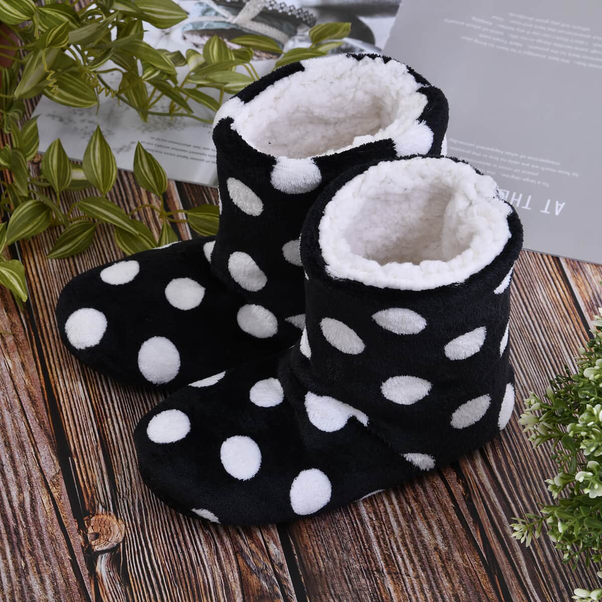 Passage Set of 2 Blue Star and Black Polka Dot Pattern 100% Polyester Faux Fur, Sherpa Booties (Size S) image number 1