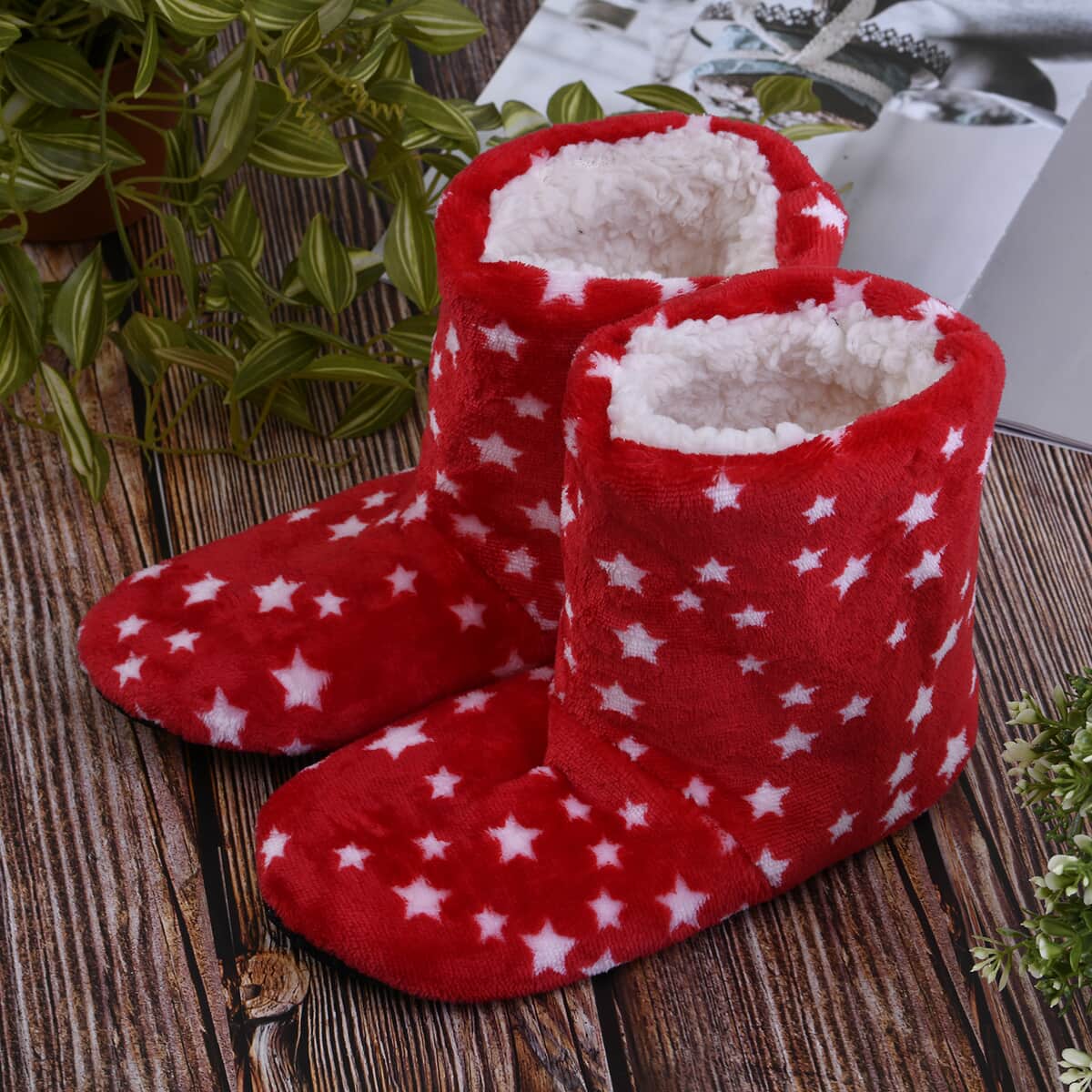 Passage Set of 2 Pairs Red and Navy Star Pattern 100% Polyester Faux Fur, Sherpa Booties (Size S) image number 1