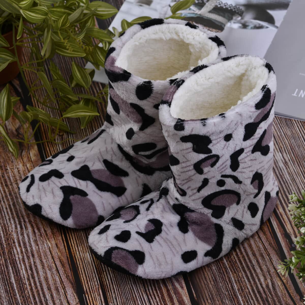 Passage Set of 2 Pairs Brown and Gray Leopard Pattern 100% Polyester Faux Fur, Sherpa Booties (Size S) image number 1