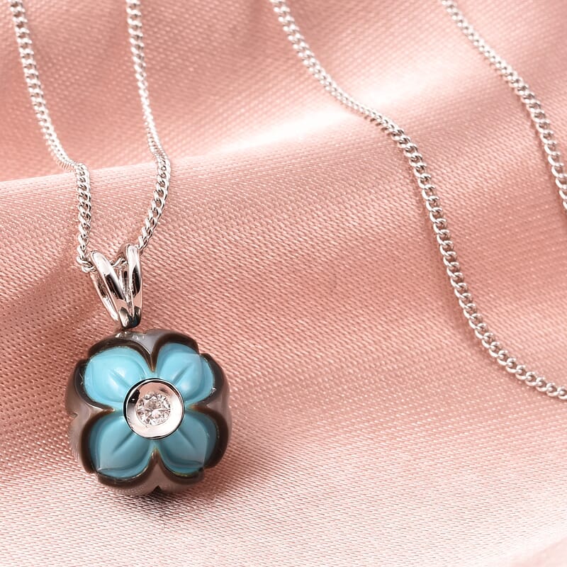 Galatea Pearl Collection Tahitian Pearl and Zircon Carved Floral Pendant Necklace 18 Inches in Sterling Silver