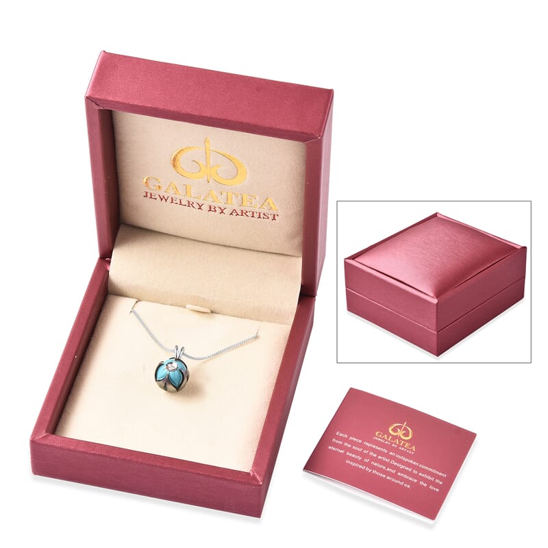 Galatea Pearl Collection Tahitian Pearl and Zircon Carved Floral Pendant Necklace 18 Inches in Sterling Silver