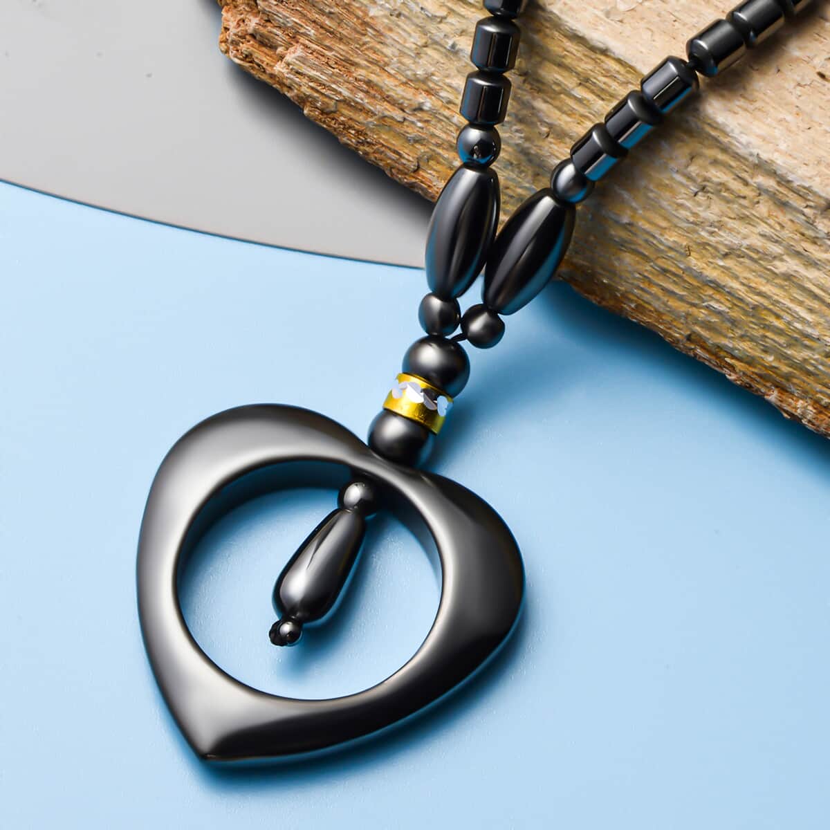 Hematite Heart Carved Pendant with Beaded Necklace 20 Inches in Silvertone 195.50 ctw image number 1