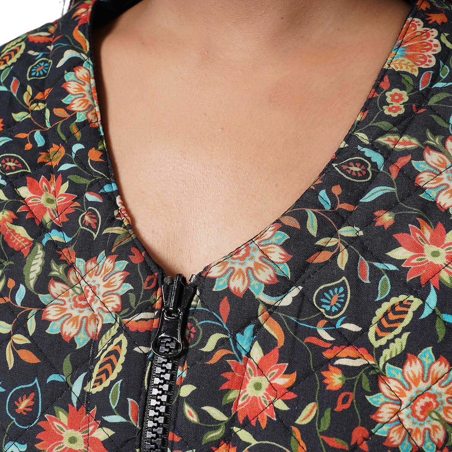 PASSAGE Reversible Quilted Jacket | V-Neck Zippered Quilted Jacket | Floral Print Jacket |100% Viscose Jacket | Black Jacket- S