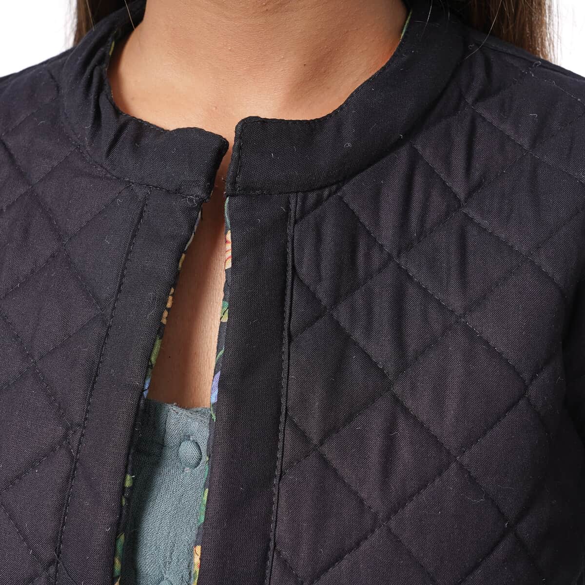 Passage Reversible Button-Up Long Quilted Jacket - Floral Print/Reverse Side Black - L image number 7
