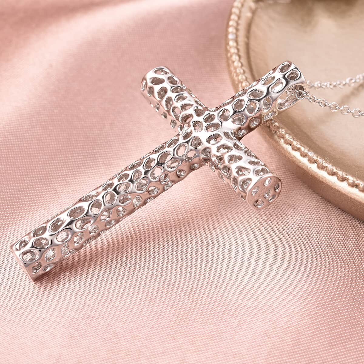 RACHEL GALLEY Lattice Collection Cross Pendant Necklace 30 Inches in Sterling Silver 11.20 Grams image number 1