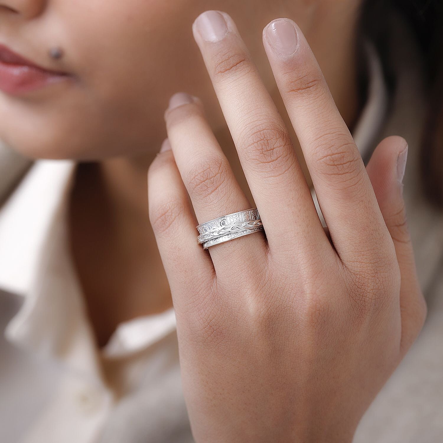 D'Joy Sterling Silver Ring (Size 6.0) 4.20 Grams