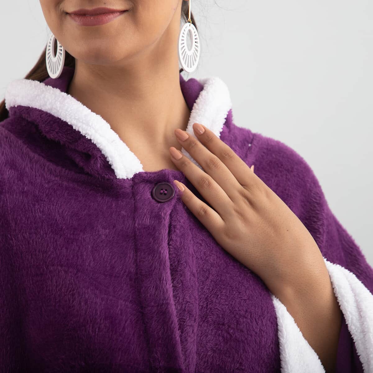 Purple Microfiber Wrap Hooded Blanket Poncho with Pockets and Sherpa Trim - One Size Fits Most image number 5