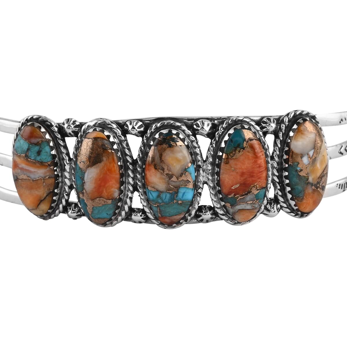 SANTA FE Style Spiny Turquoise Cuff Bracelet in Sterling Silver (8 in) 20.20 Grams 3.30 ctw image number 2