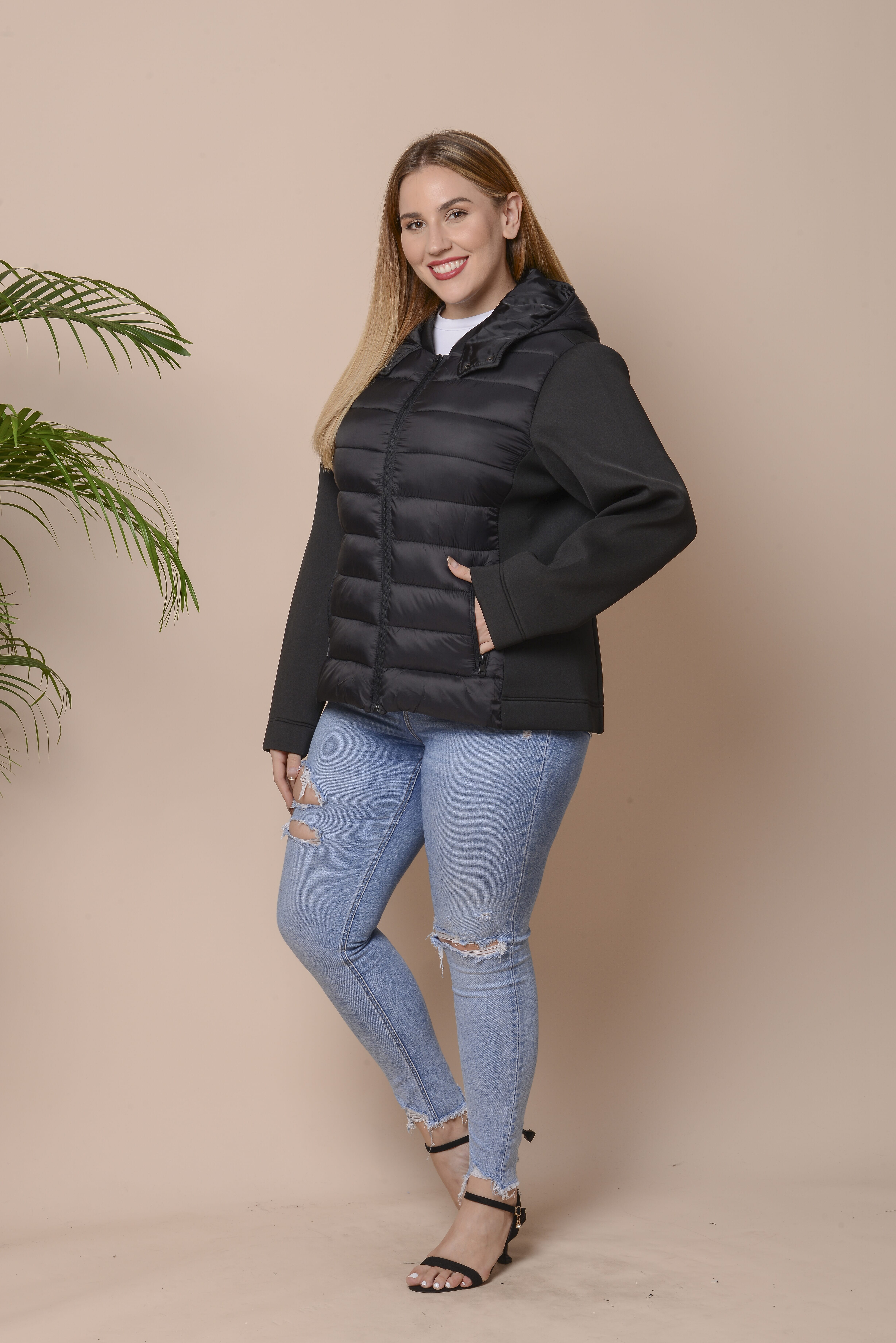 Passage Black Zip-Front Hooded Puffer Jacket with Contrast Sleeves (S, Nylon and Polyester)