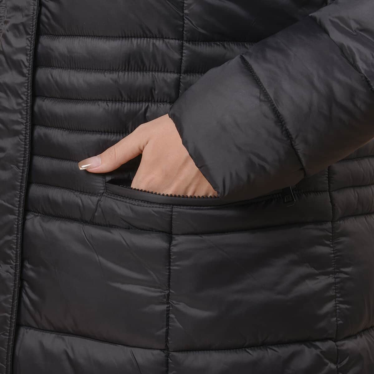 Doorbuster PASSAGE Black Long Sleeve Women Coat with 2 Zipper Pocket (S, Shell: 100% Nylon and Lining: 100% Polyester) image number 3