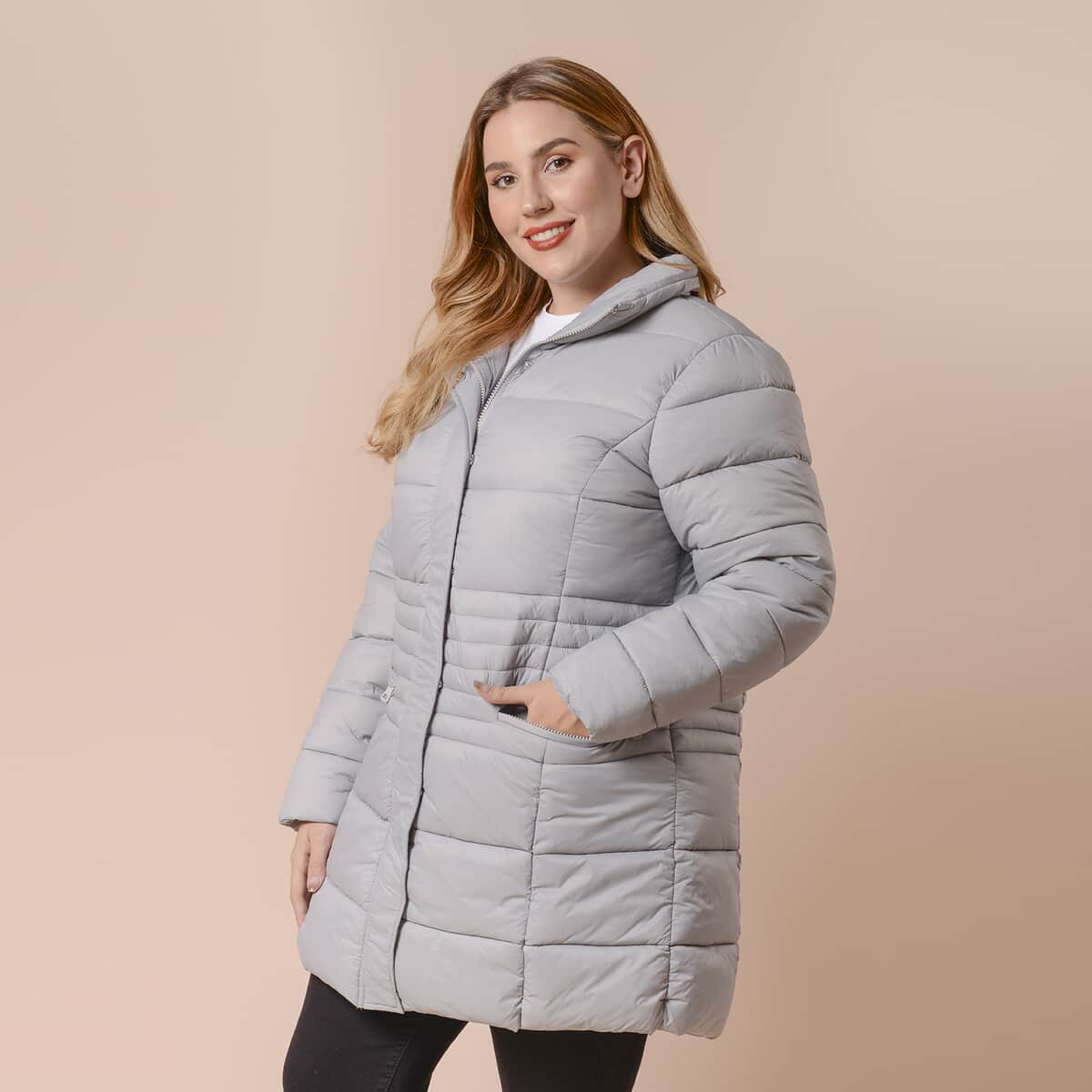 Passage Light Grey Long Sleeve Women Coat with 2 Zipper Pocket (M, Shell: 100% Nylon and Lining: 100% Polyester) image number 2